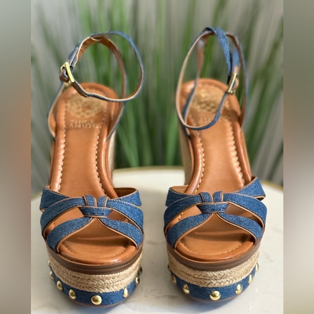 Vince Camuto Denim Studded Platform Espadrille Wedges NIB - Picture 3 of 3